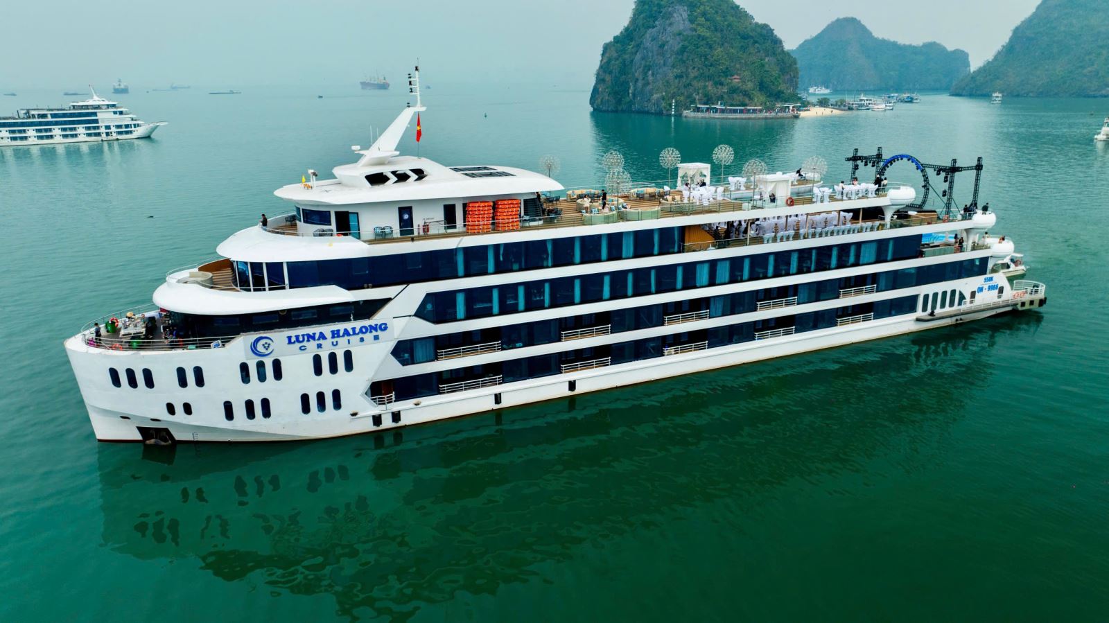 Du thuyền Luna HaLong Cruise tour ngày 