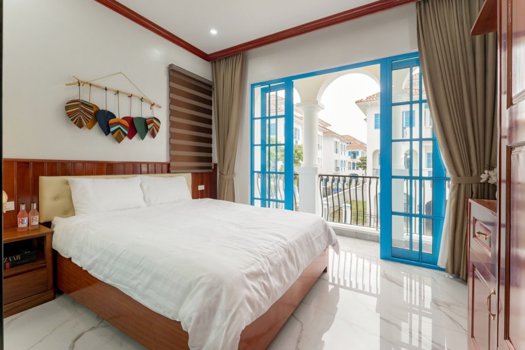 Phòng ngủ M633 Villa Hạ Long Sun feria 